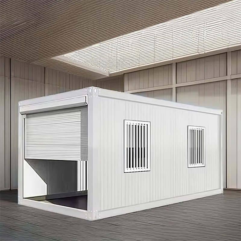 Garage/lager med rulljalusidörr